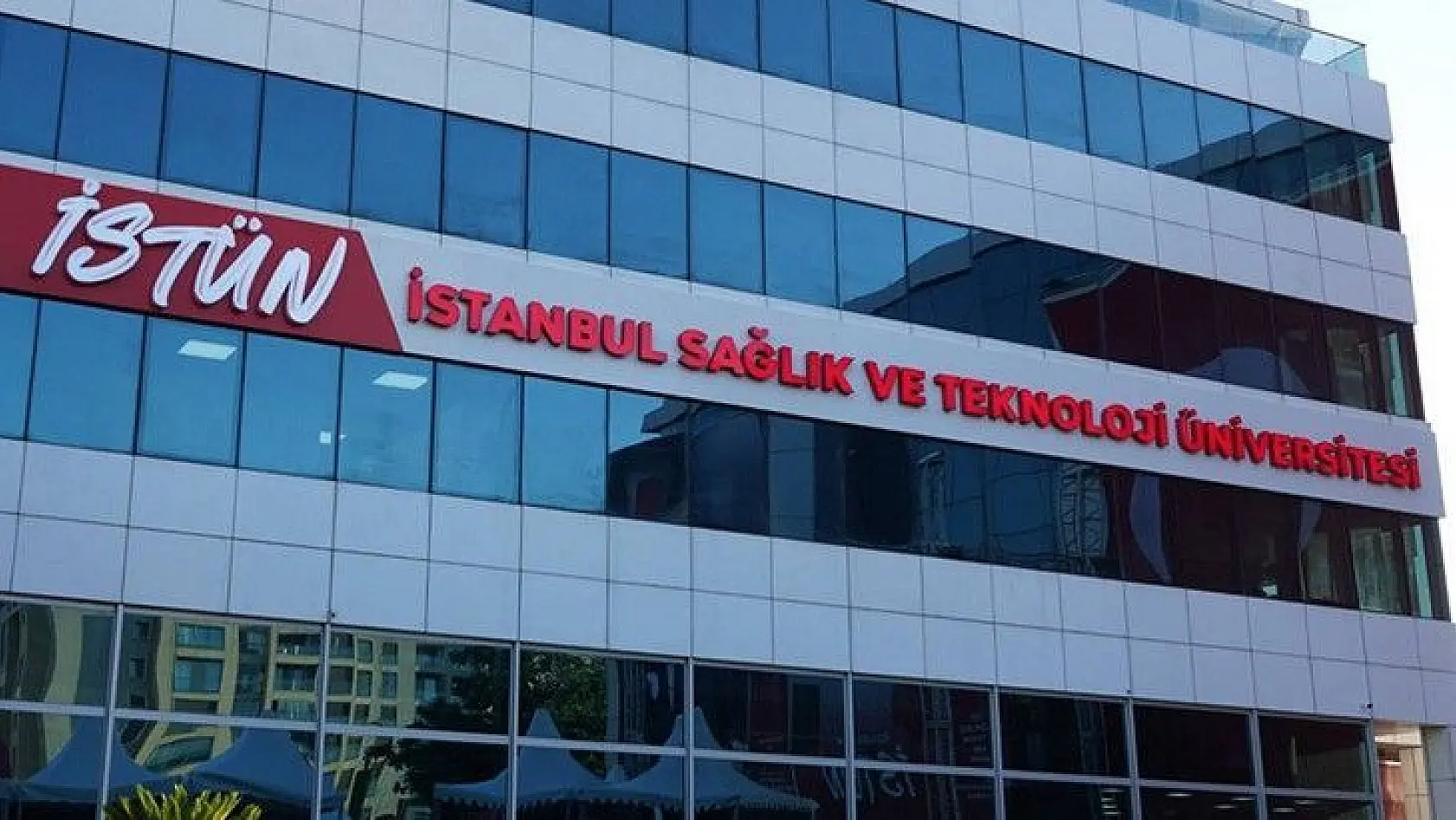 İstanbul Sağlık ve Teknoloji Üniversitesi 26 Öğretim Üyesi alıyor