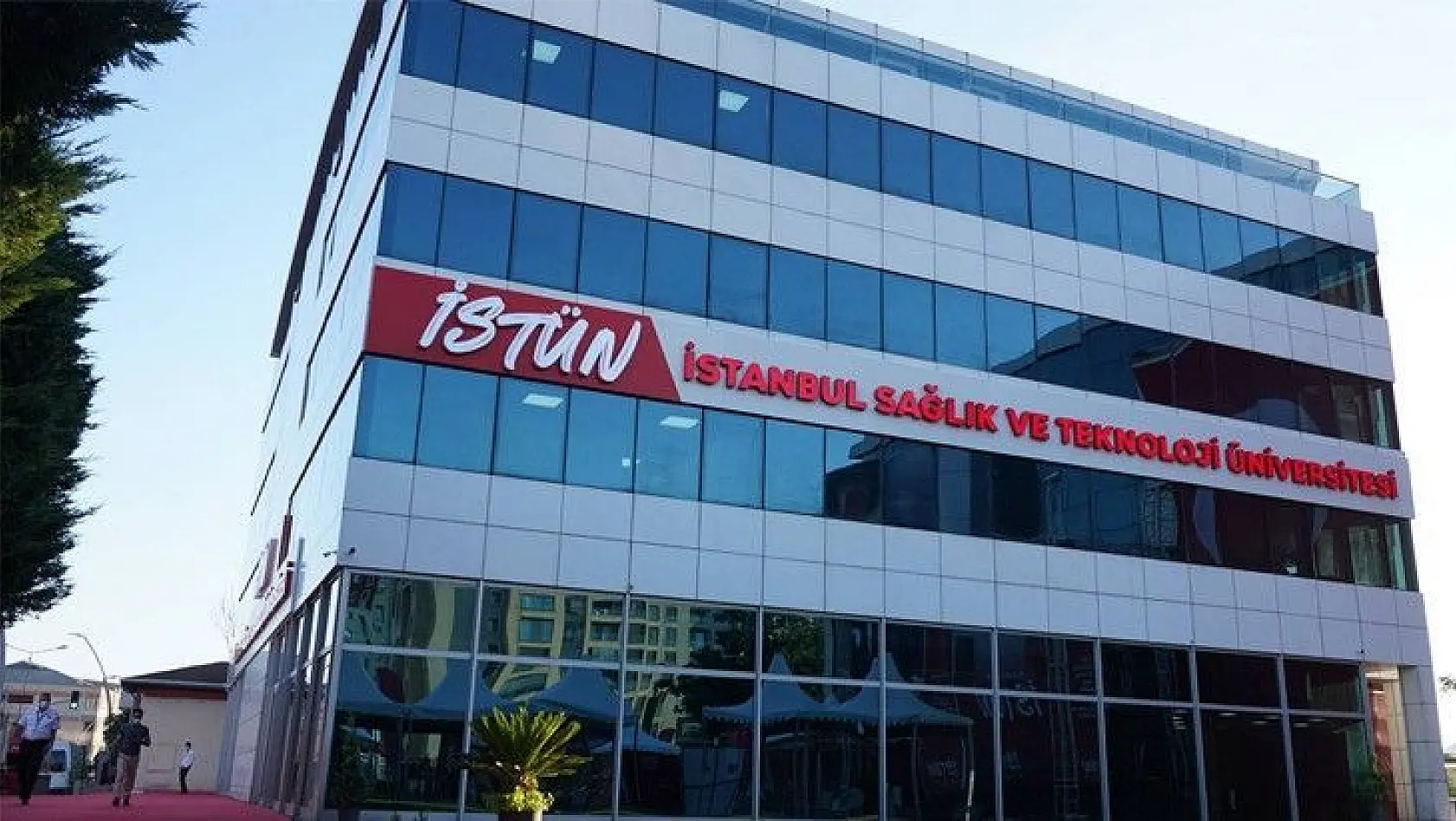 İstanbul Sağlık ve Teknoloji Üniversitesi 26 Öğretim Üyesi alıyor