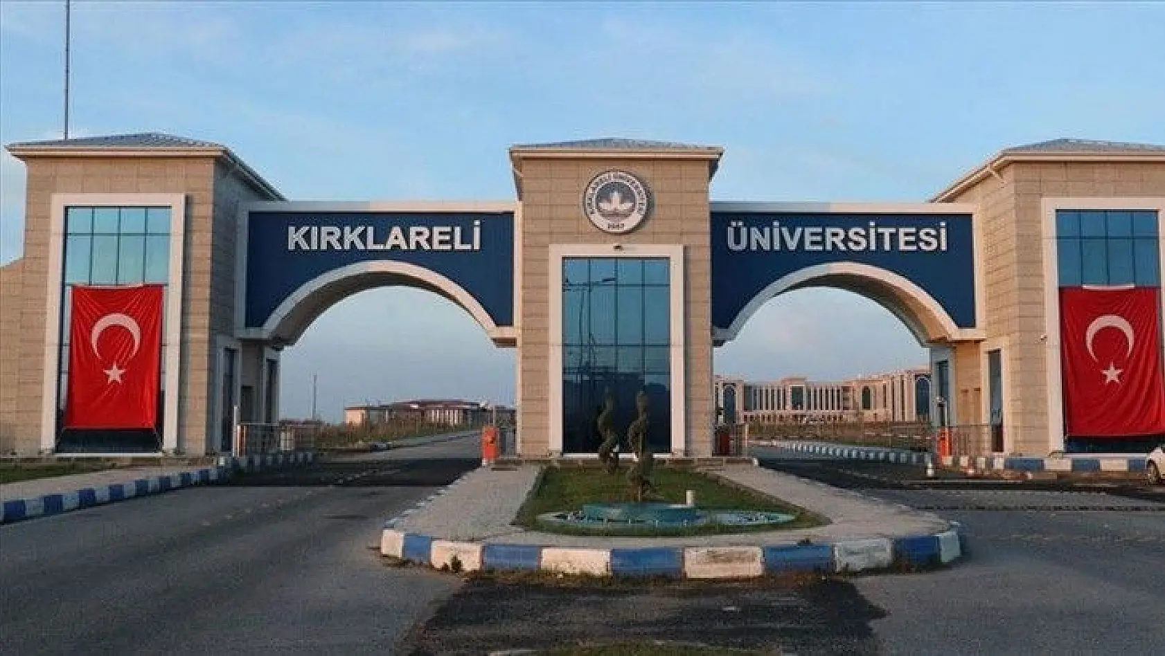Kırklareli Üniversitesi 10 Araştırma ve Öğretim Görevlisi alıyor