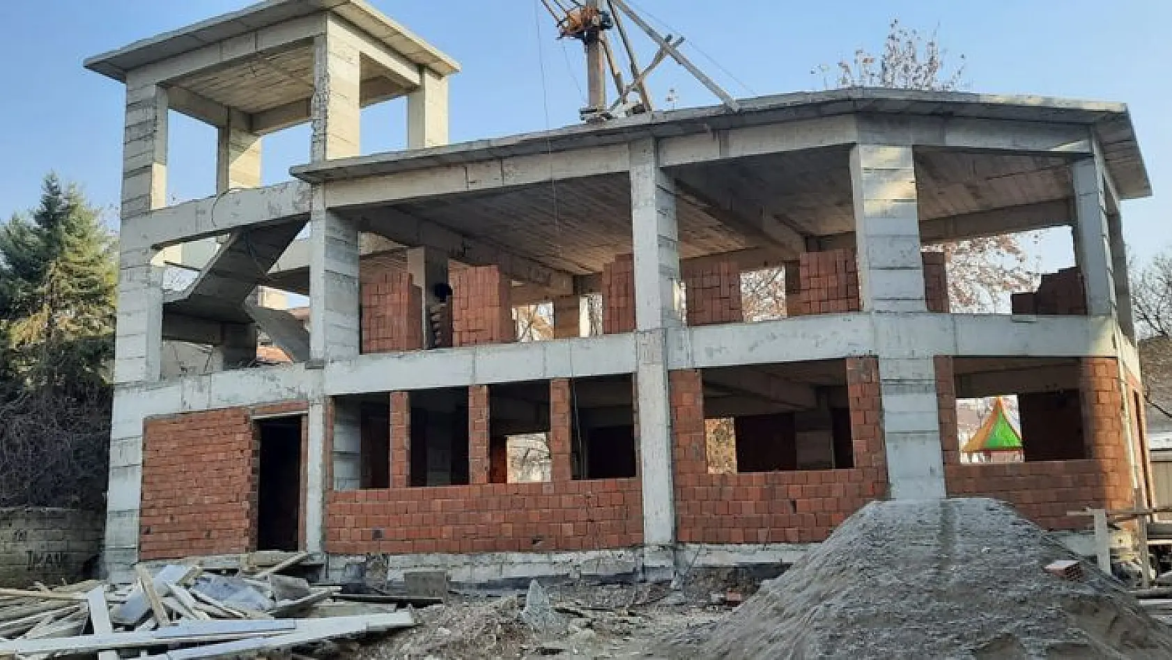 Kültür Mahallesi Taziyeevi Kaba İnşaatı Tamamlandı