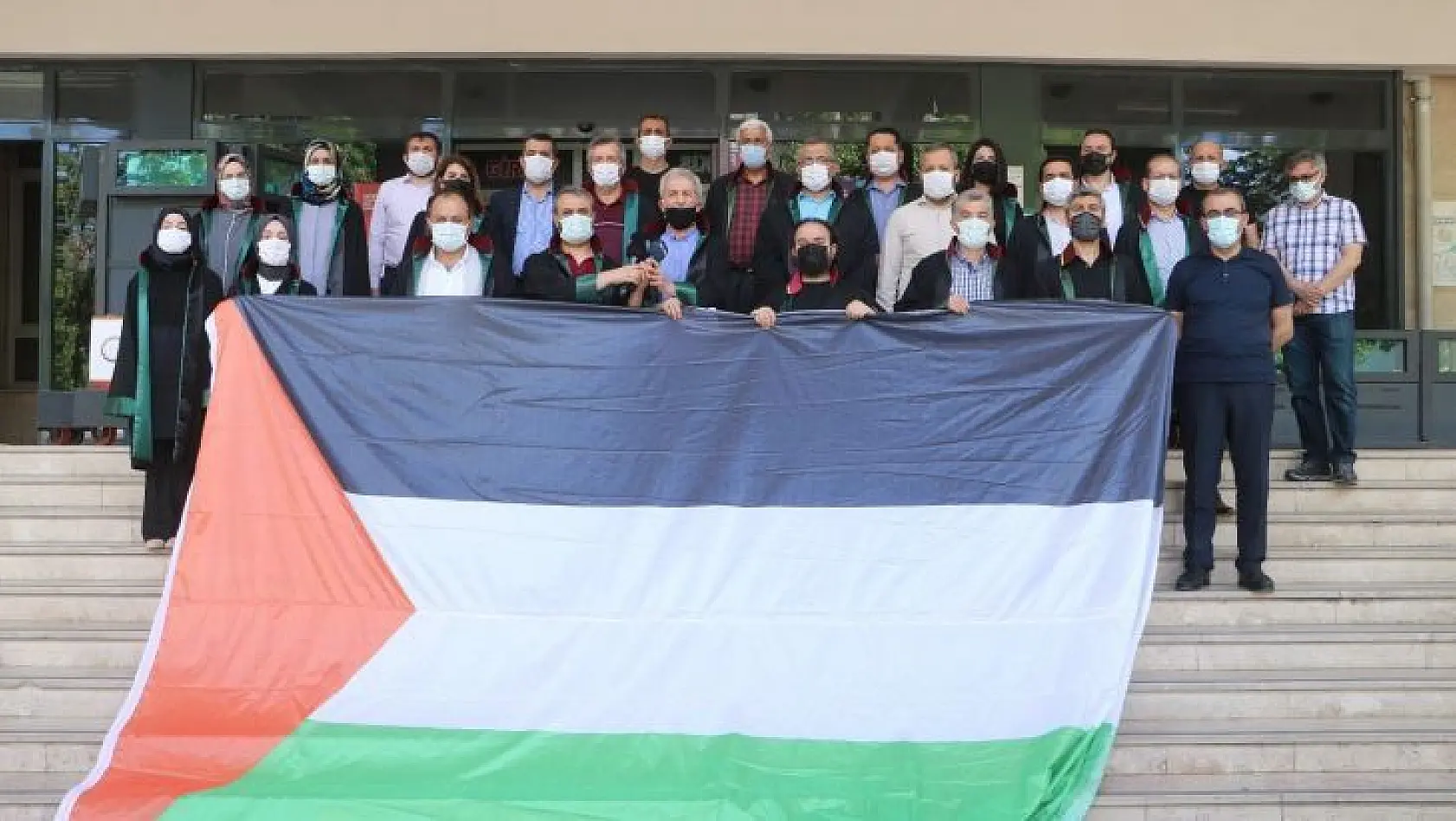 Malatya'da hukukçular İsrail'in Filistin halkına yaptığı zulmü kınadı