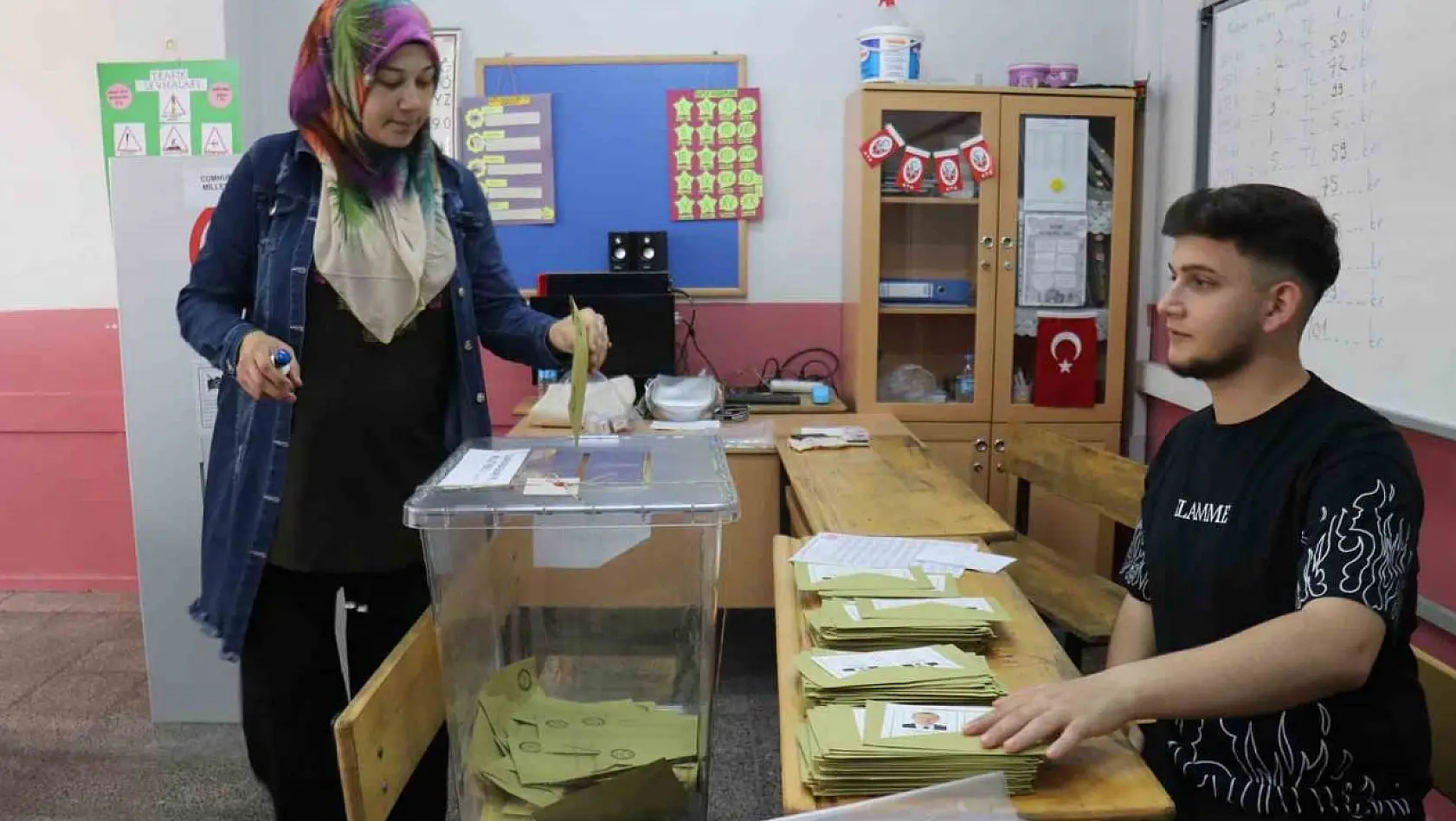 Malatya'da oy verme işlemleri devam ediyor