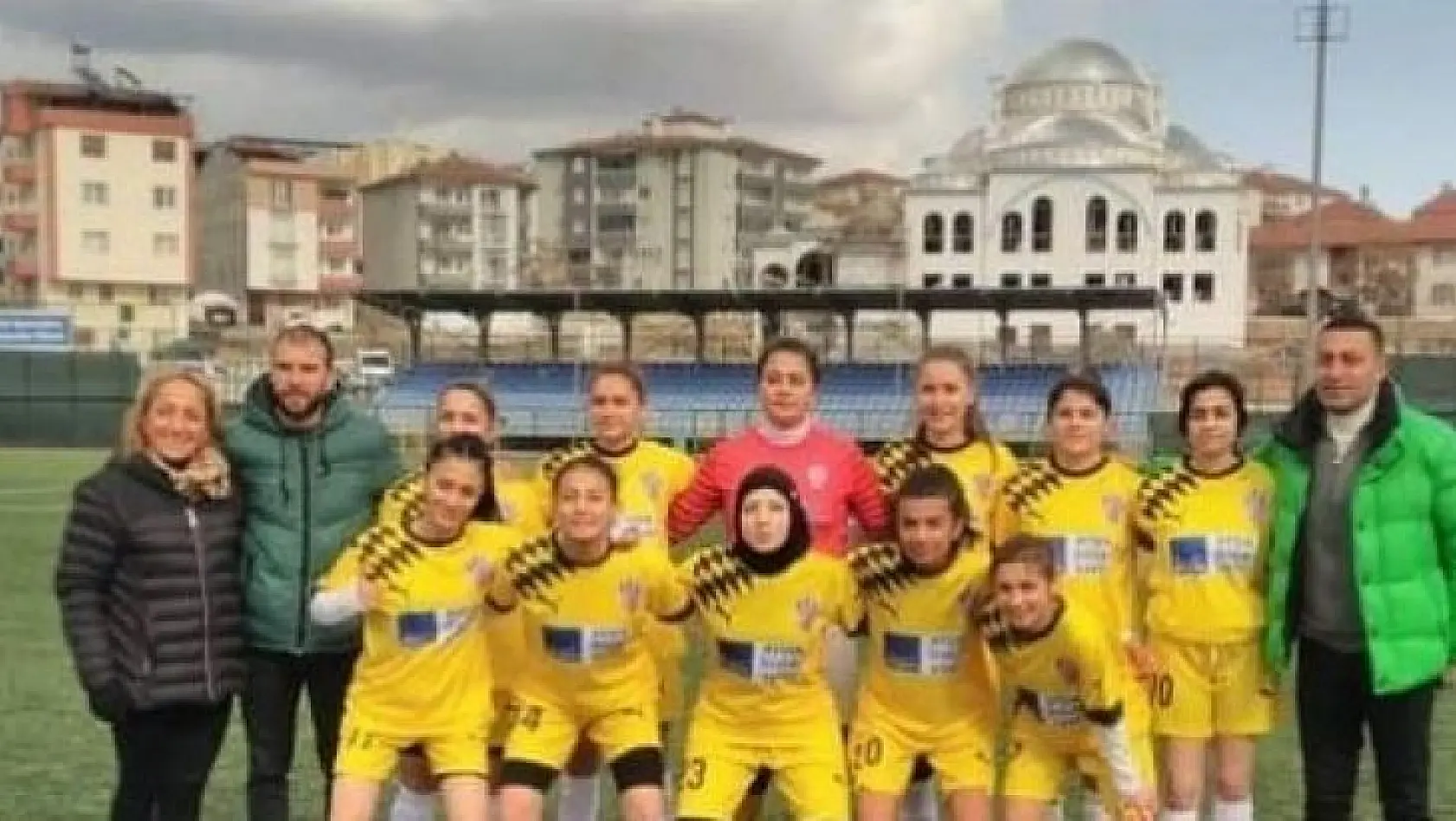 Malatya Kadın Futbol Takımı ikide iki yaptı