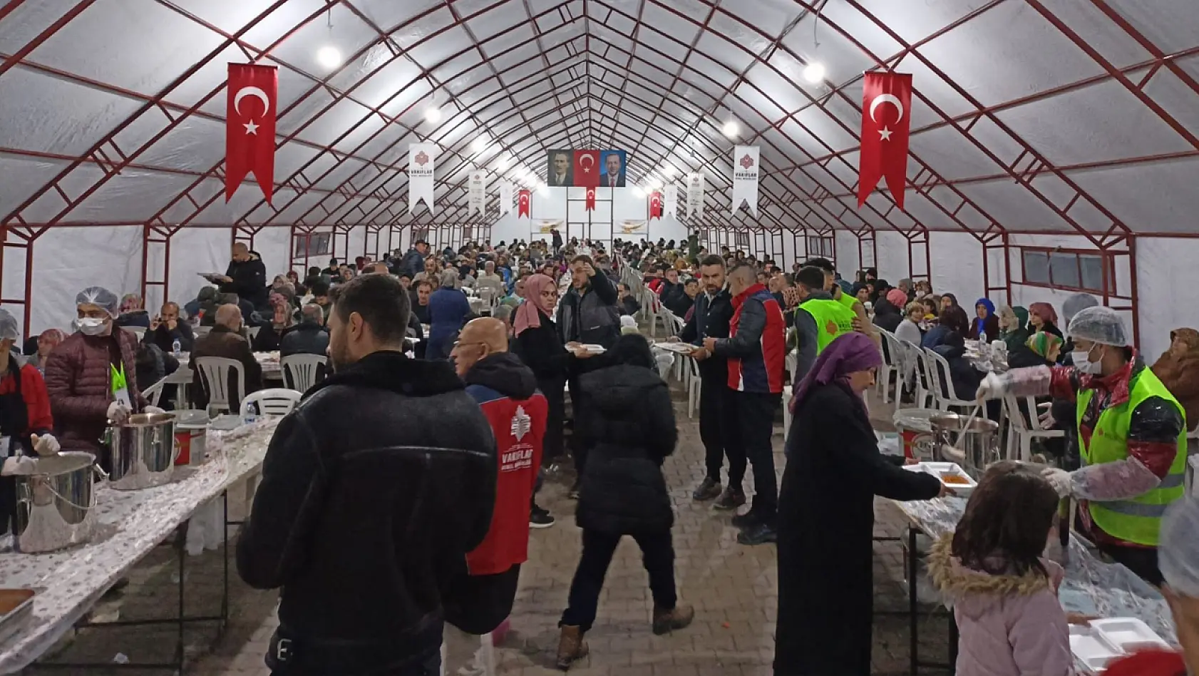 Malatya Vakıflar Bölge Müdürlüğü  Elazığ'da 30 Gün Boyunca İftar Programı Düzenleyecek