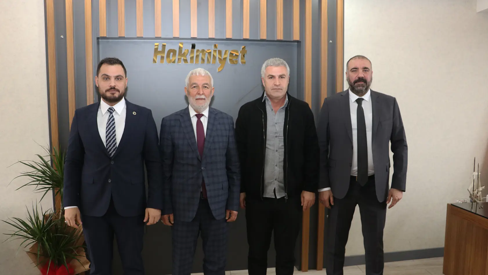 MHP Elazığ Belediye Başkanı Adayı Aygen'den Hakimiyet'e Ziyaret