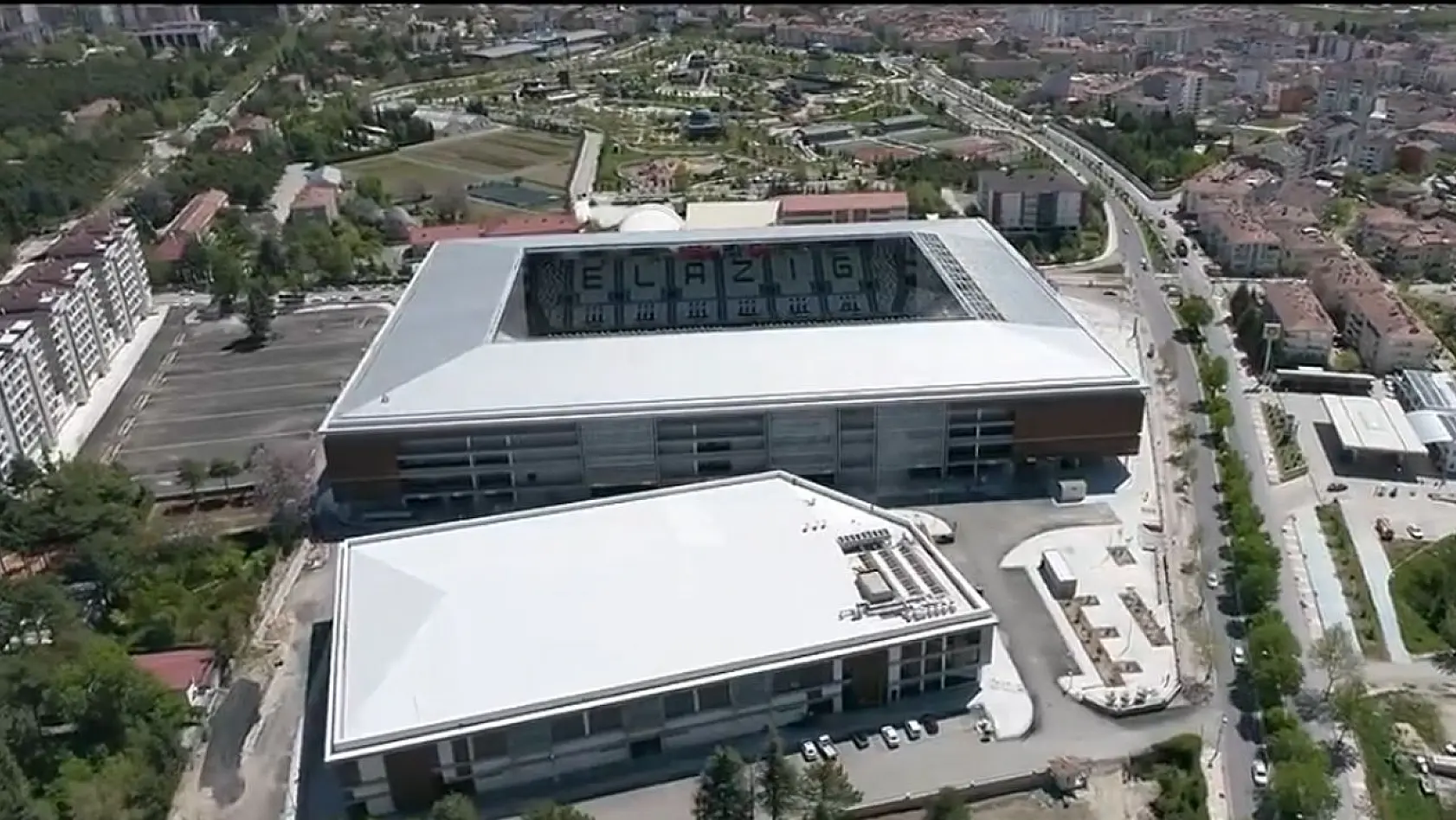 Milletvekili Demirbağ 'Dönemimizde Elazığ'a Kazandırılan Stadımız, Hayırlı Olsun'