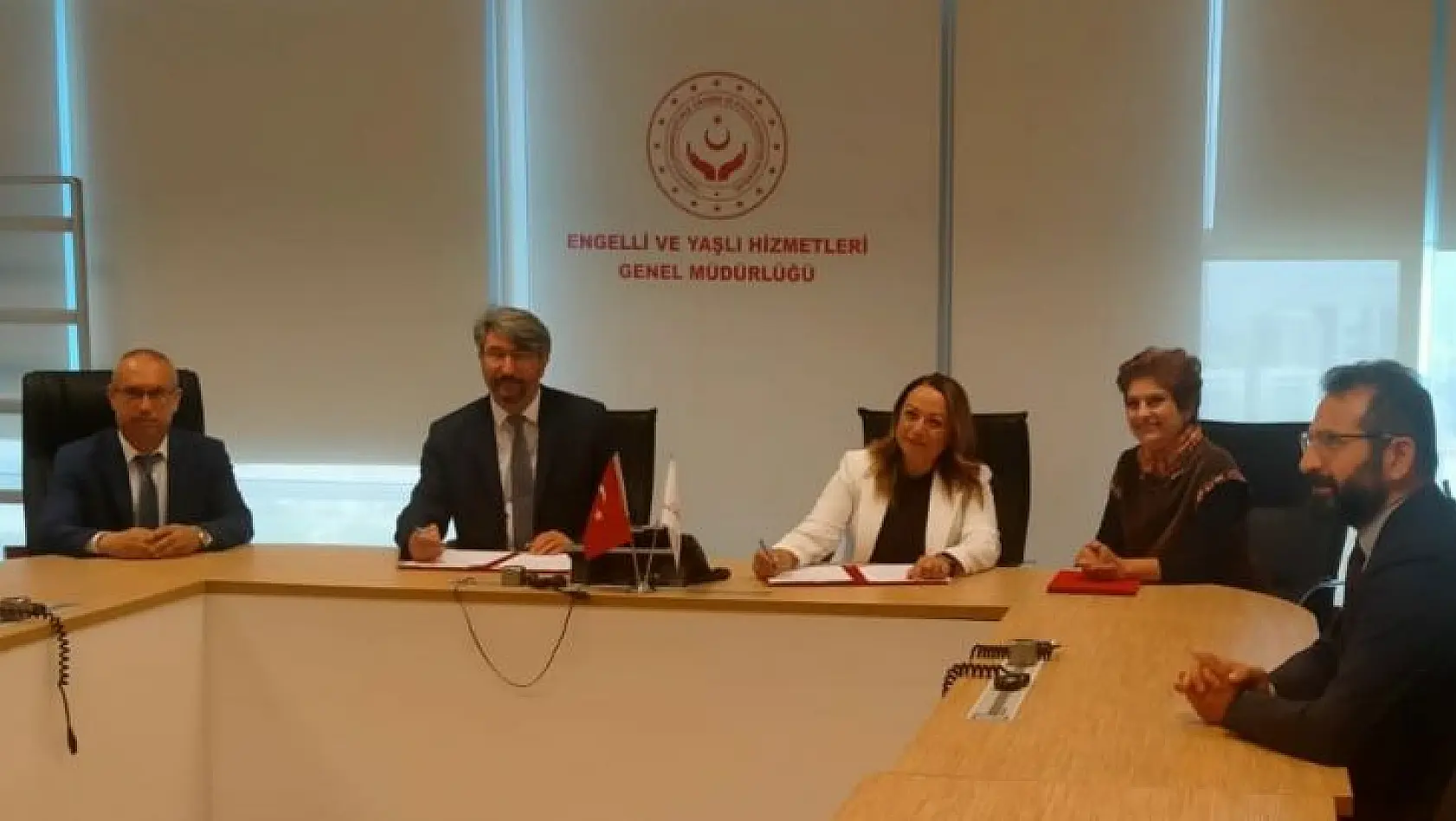 MTÜ'den Türkiye'de ilk Yaşlı Yaşam Merkezi protokolü