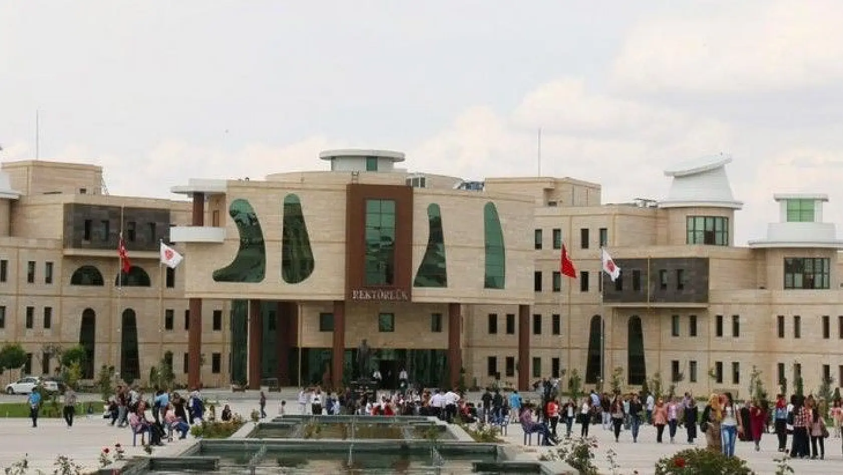 Nevşehir Hacı Bektaş Veli Üniversitesi 11 Öğretim Üyesi alıyor