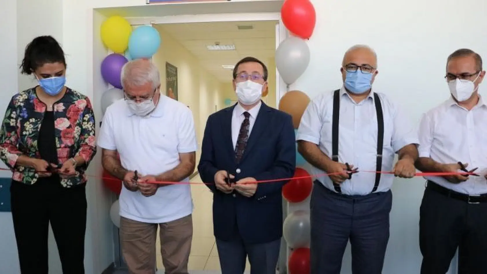 Özal Tıp Merkezi'nde Çocuk Endoskopi Ünitesi açıldı