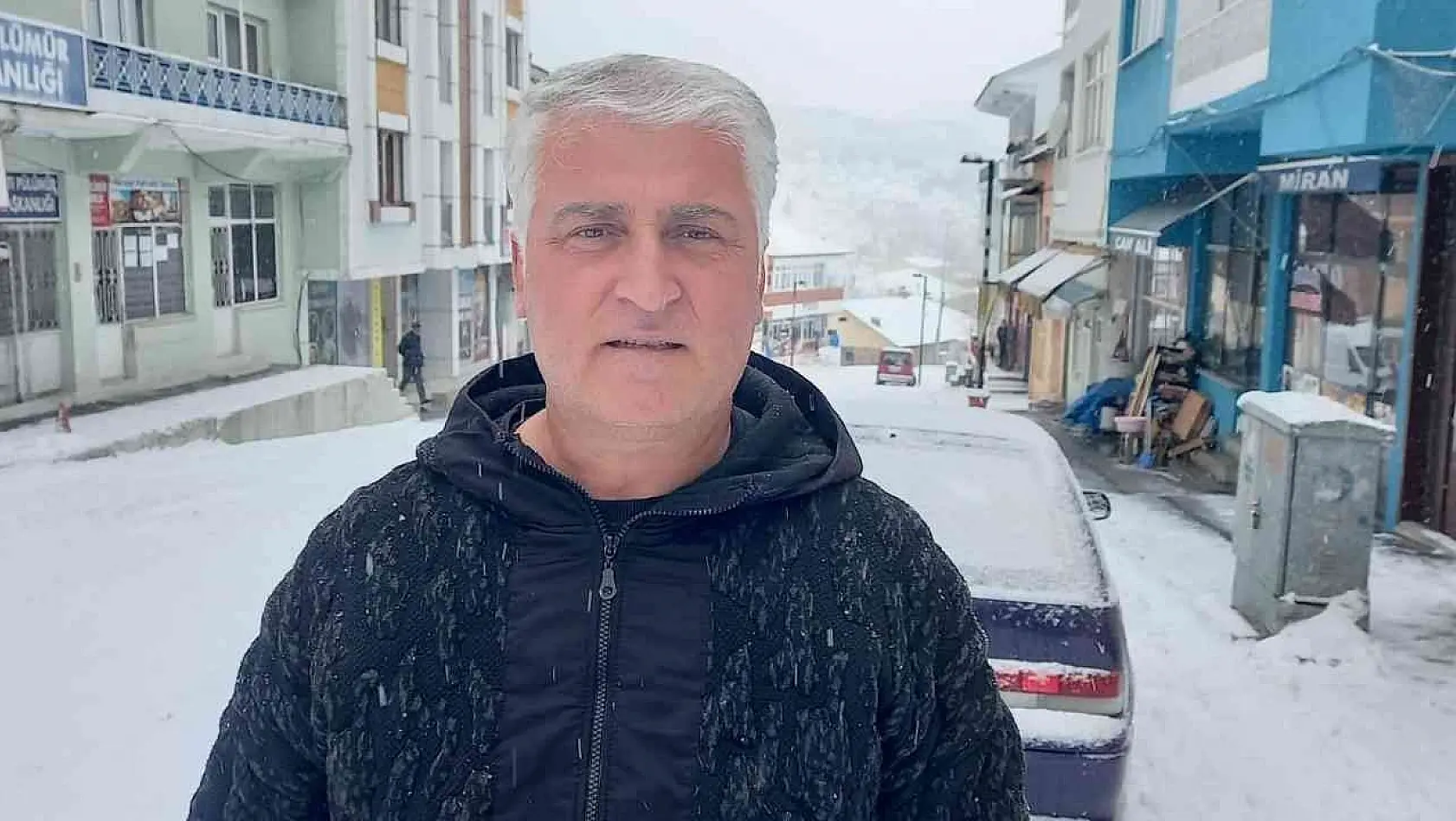 Son yılların en kurak kış mevsimini yaşayan Pülümür'de kar sevinci