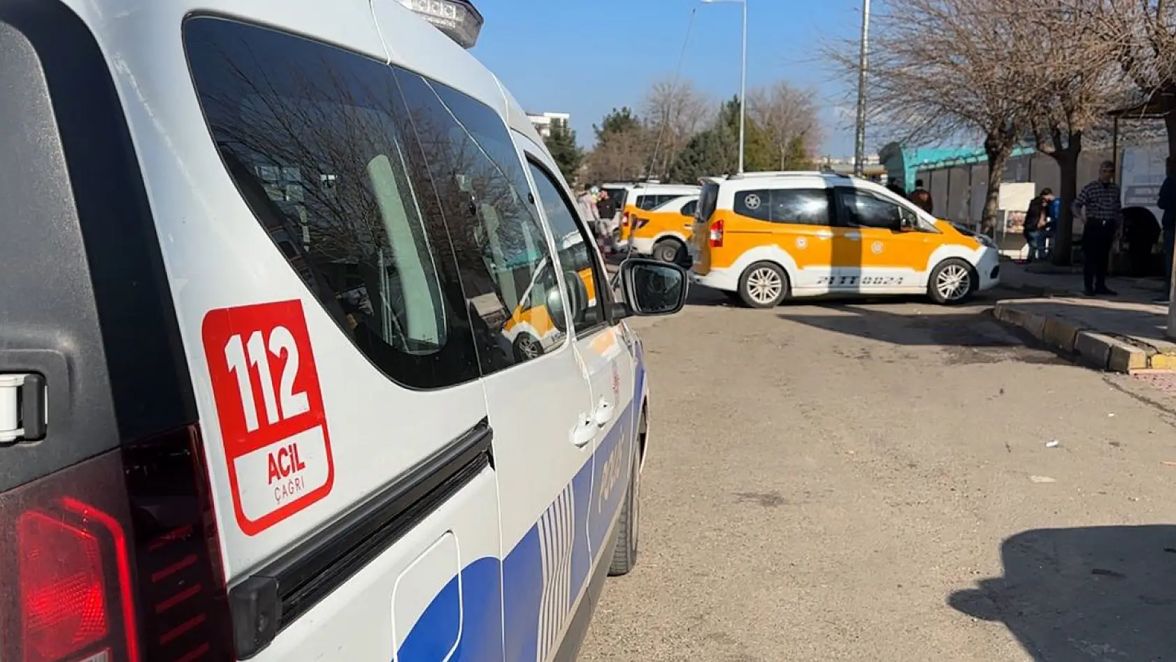 Taksicilerin Telefonda Başlayan Tartışmasında Durakta Kan Döküldü