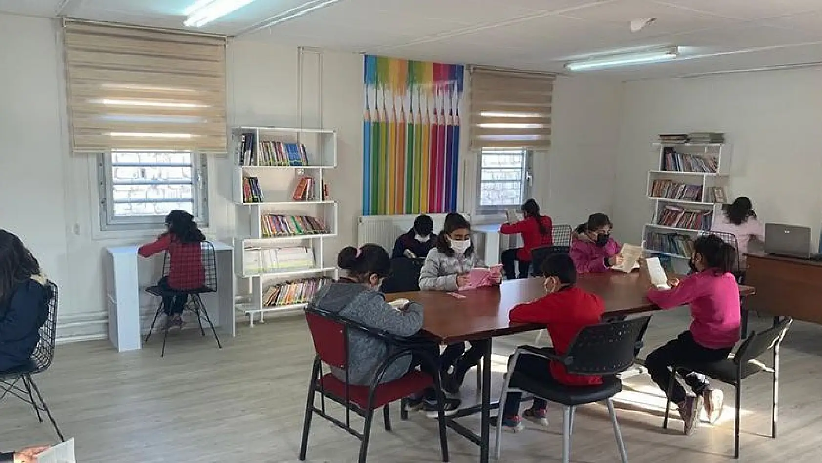 Ttkd'den 60. Yıl Akçakiraz İlköğretim Okuluna Kütüphane Desteği