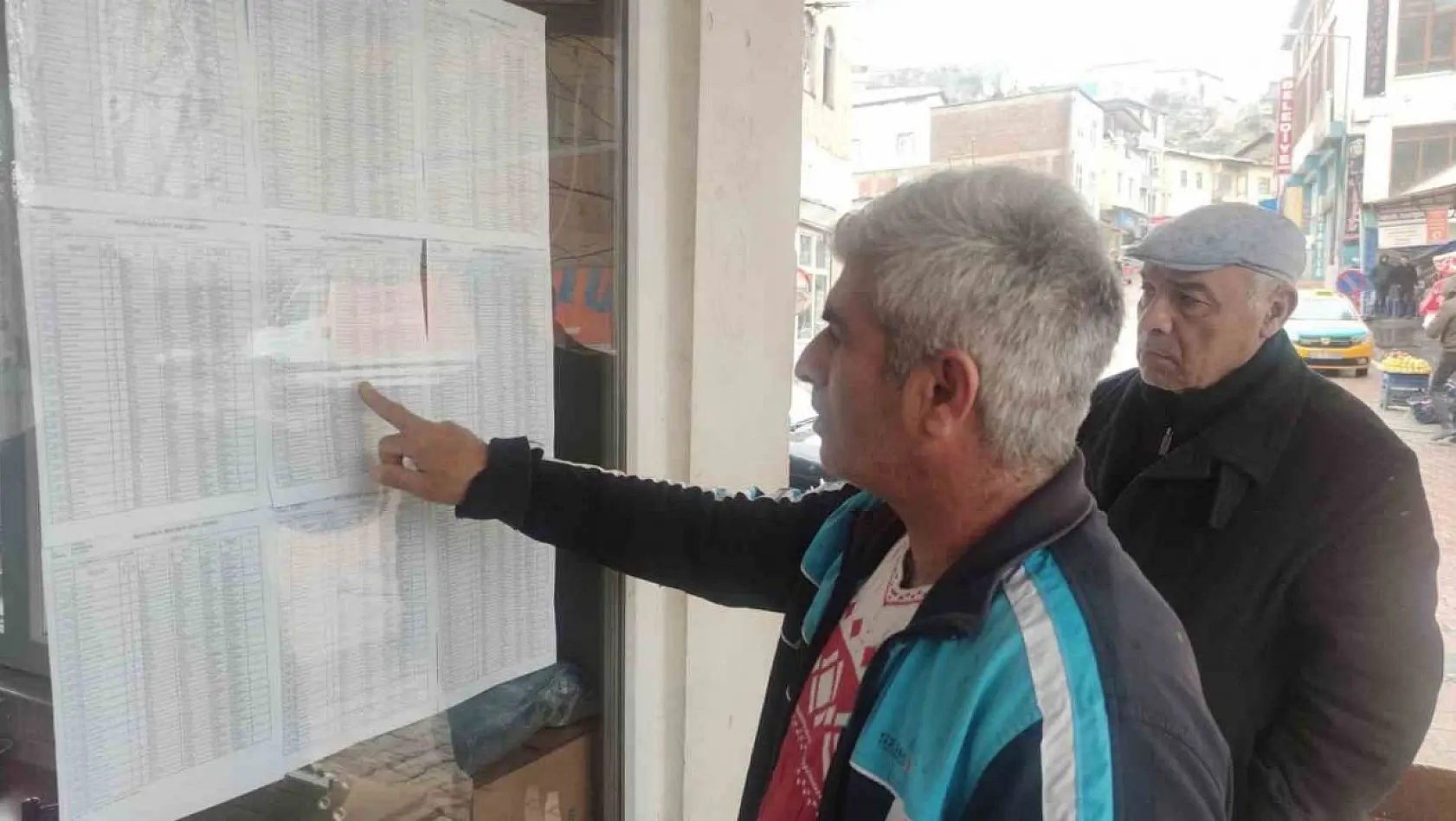 Tunceli'de seçmen listeleri askıya çıktı