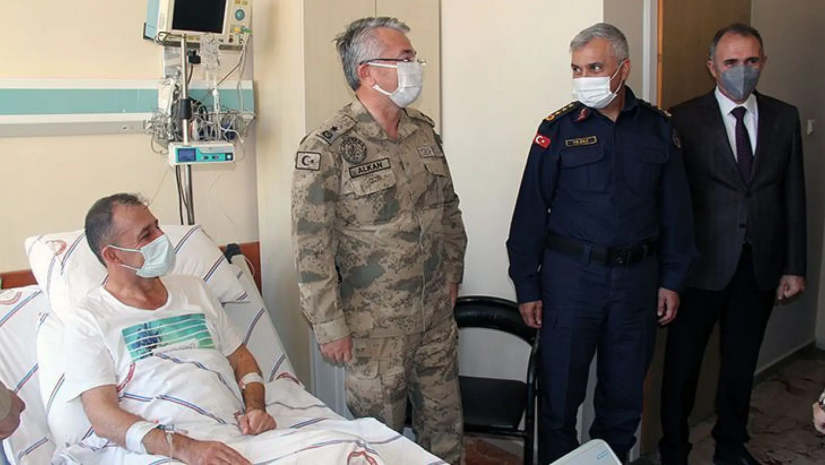 Tunceli Jandarma Bölge Komutanından Geçmiş Olsun Ziyareti