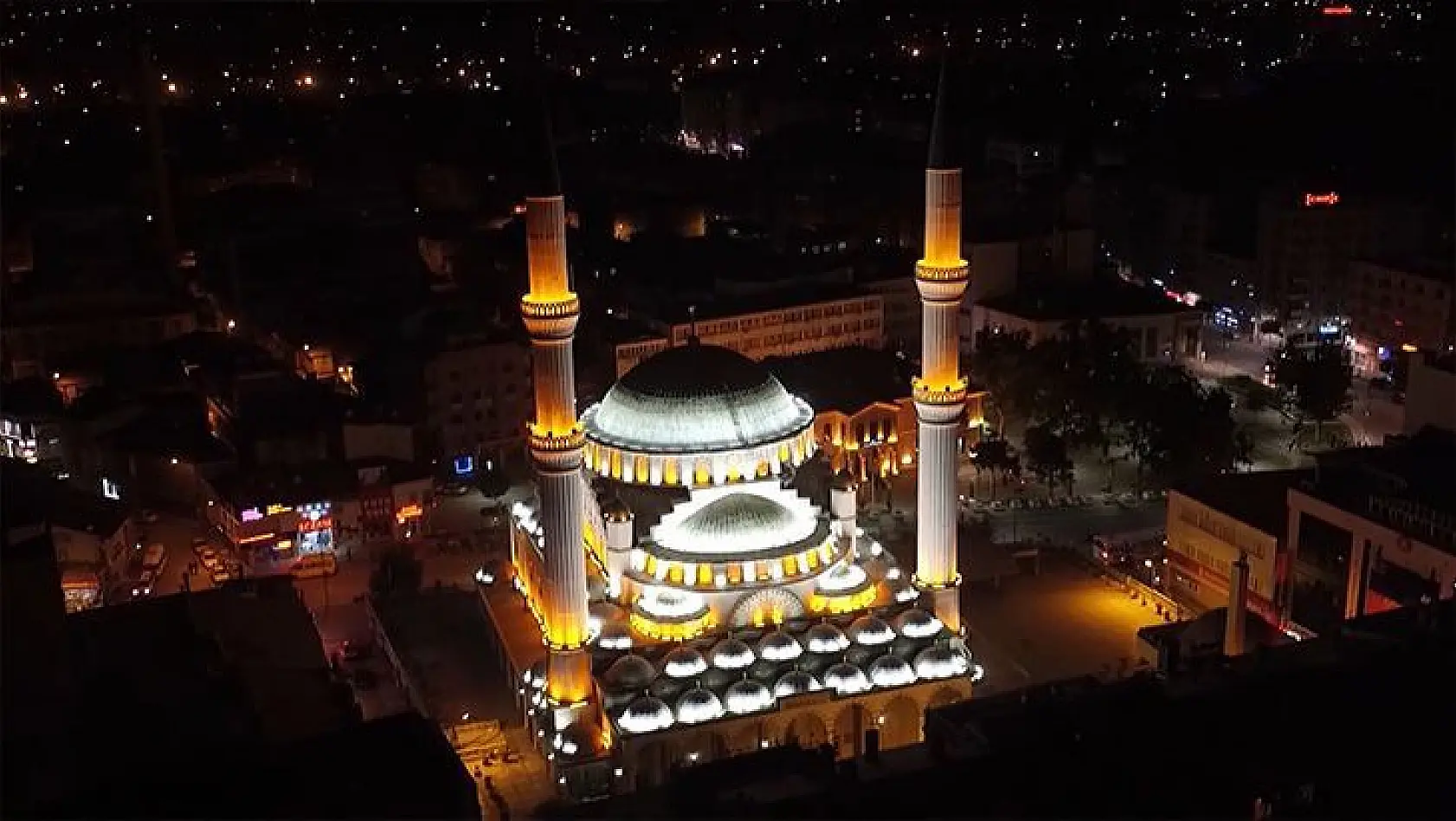 Türkiye'nin İlk Asansörlü Camisi Ramazan Ayına Hazır