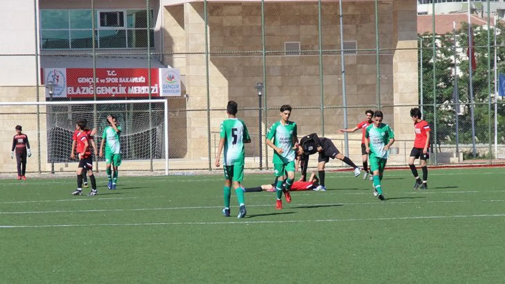 U14 Ligi bol gollü başladı
