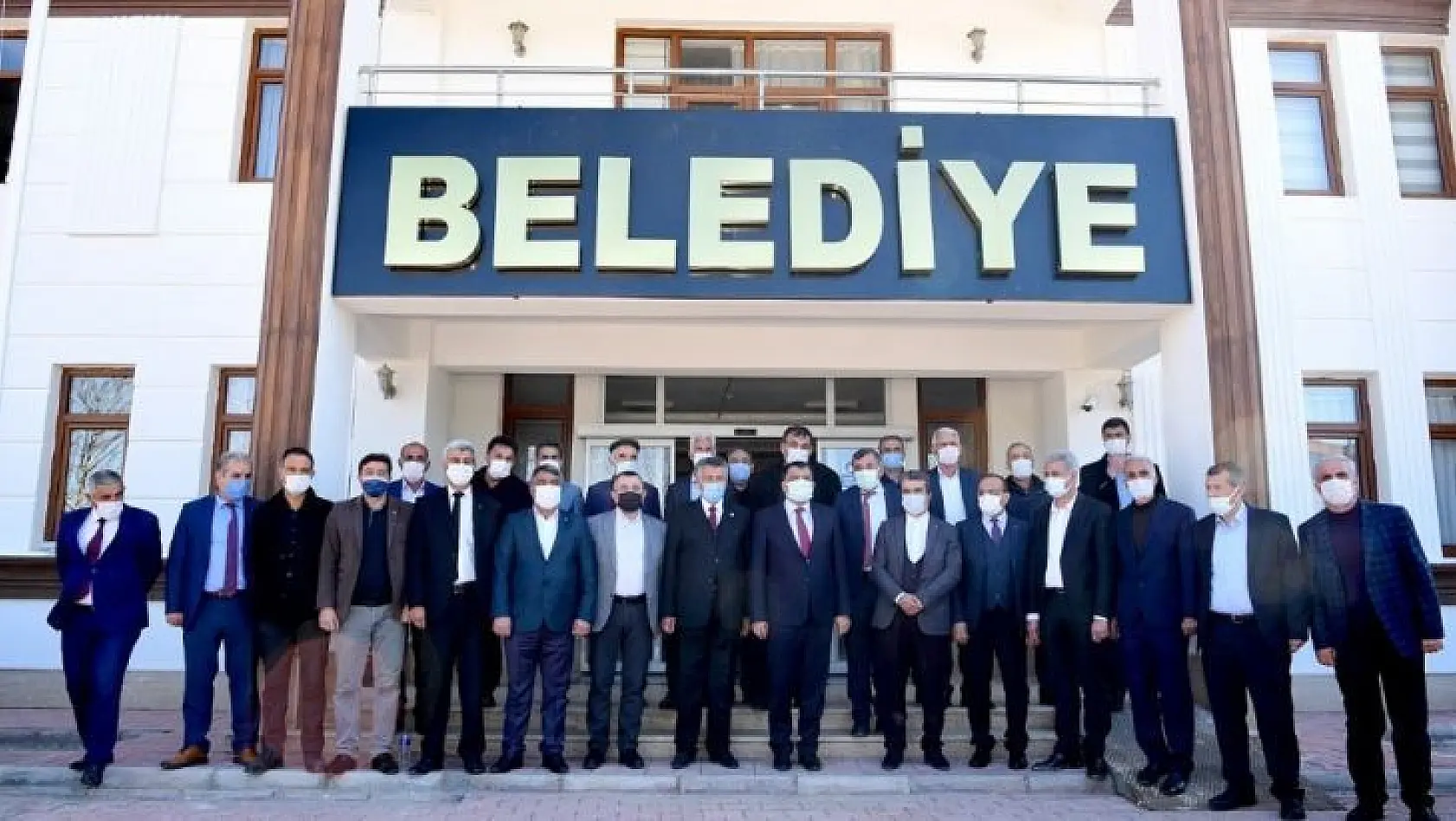 Yazıhan'ın muhtarlarından Başkan Gürkan'a teşekkür