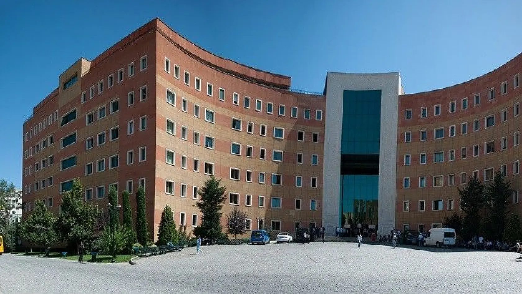 Yeditepe Üniversitesi 5 öğretim üyesi alacak