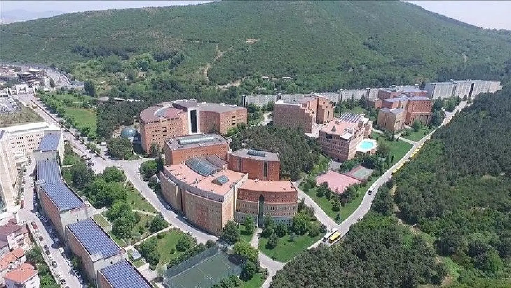 Yeditepe Üniversitesi 6 Öğretim Üyesi alıyor