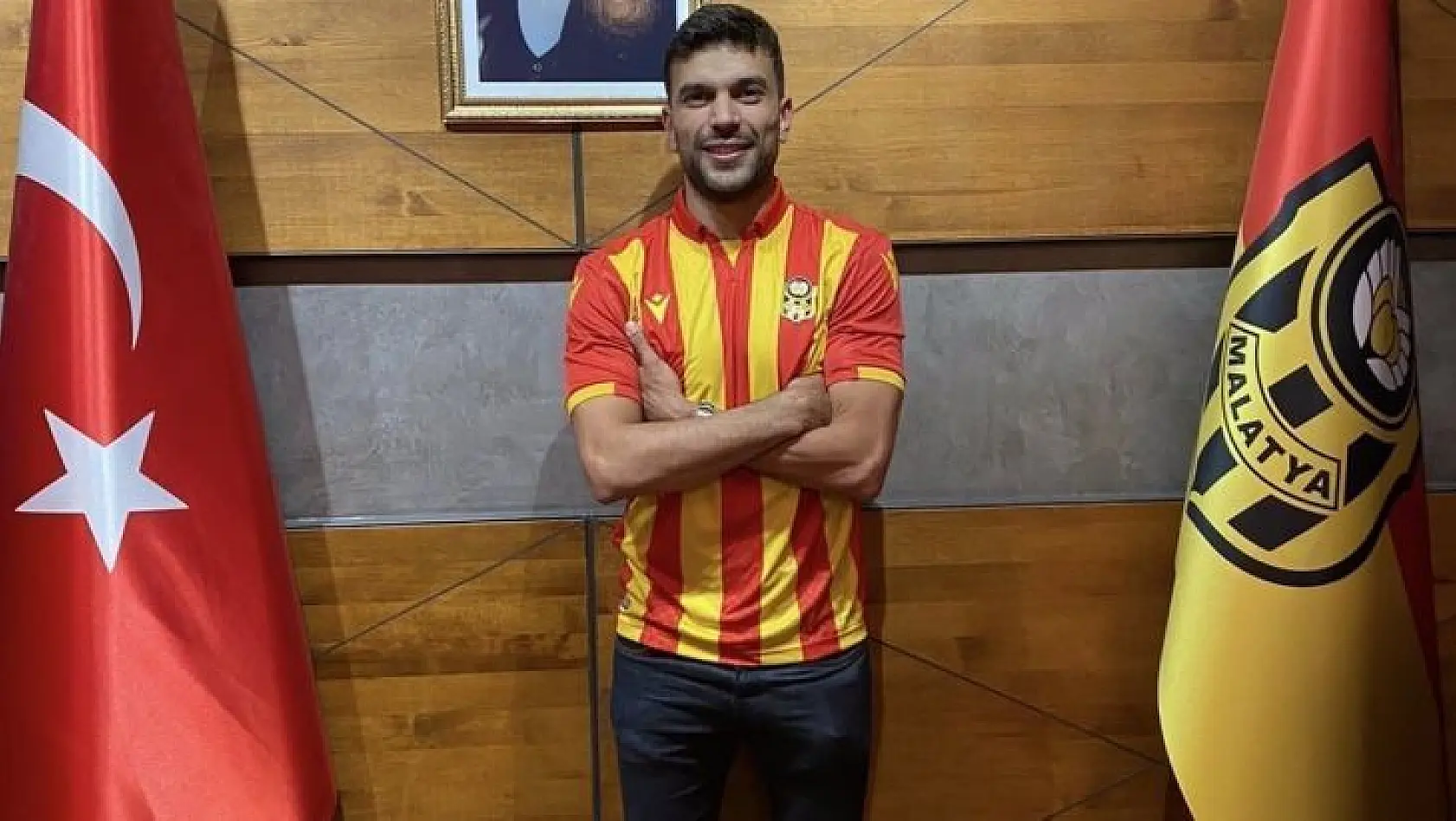 Yeni Malatyaspor, Oussama Haddadi'yi renklerine bağladı