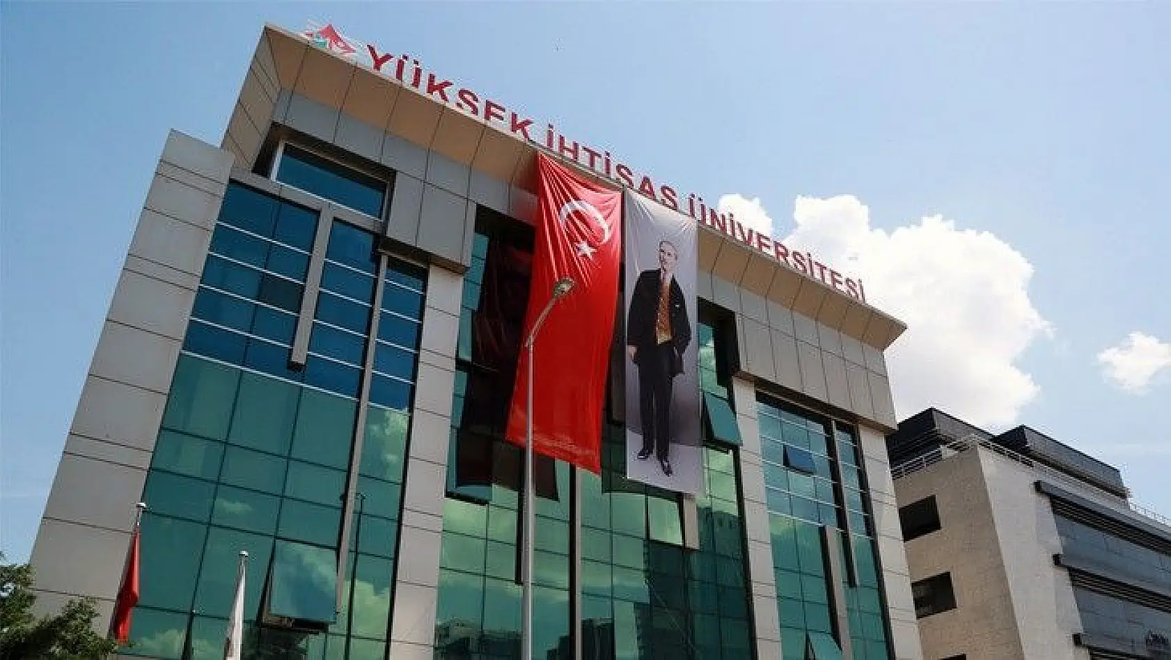 Yüksek İhtisas Üniversitesi 13 Akademik Personel alıyor