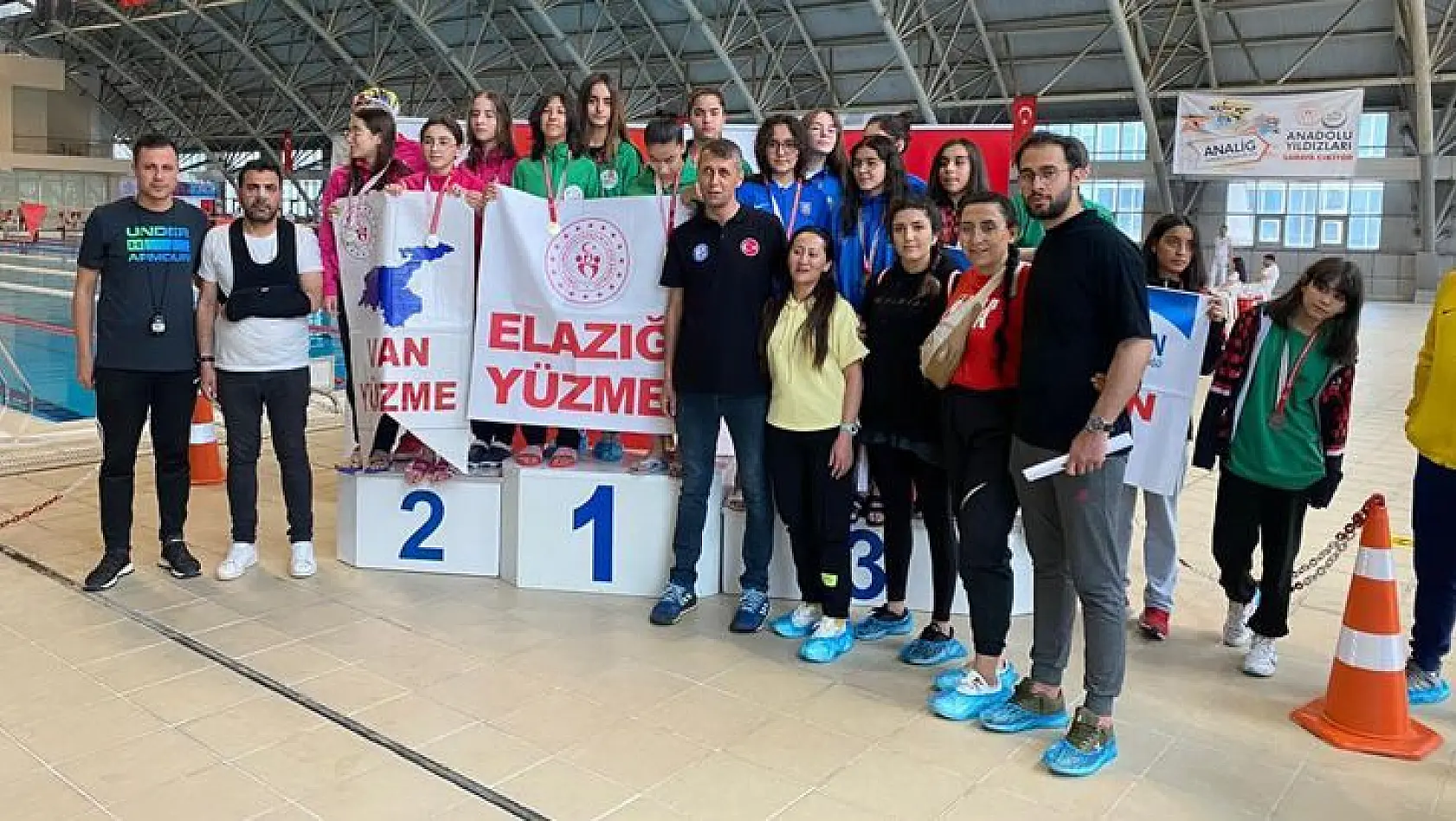 Yüzmede Elazığ takımları Türkiye Finalleri'nde