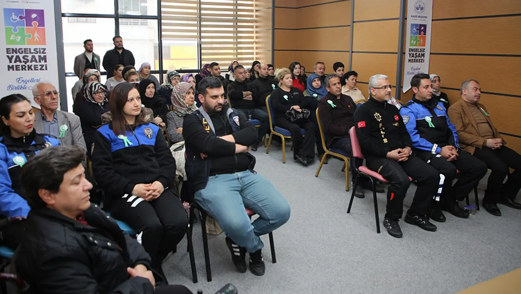 Elazığ Belediyesi, Bağımlılık ve Alkol Bağımlılığı Konulu Seminer Düzenledi
