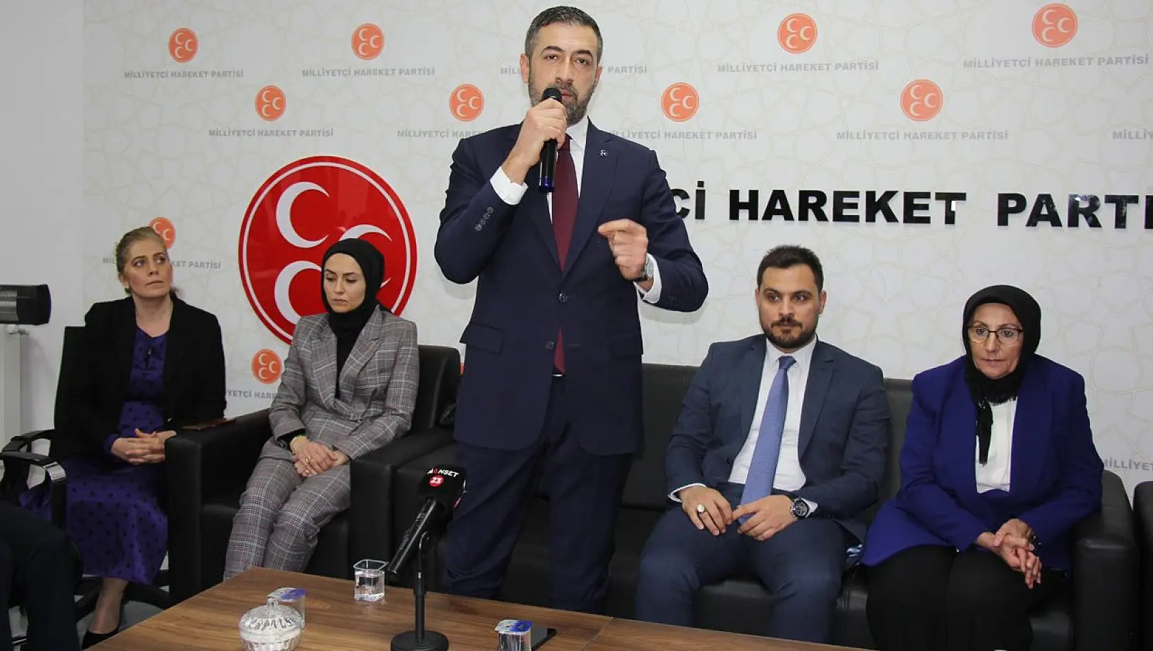 MHP Elazığ Milletvekili Adayları, Kadın Seçmenlerle İstişare Toplantısı Düzenledi