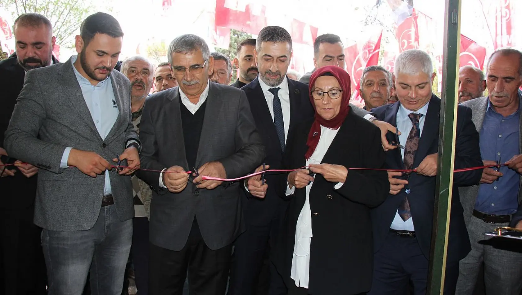 MHP Elazığ Milletvekili Adayları Kovancılar Seçim İletişim Merkezi Açılışına Katıldılar