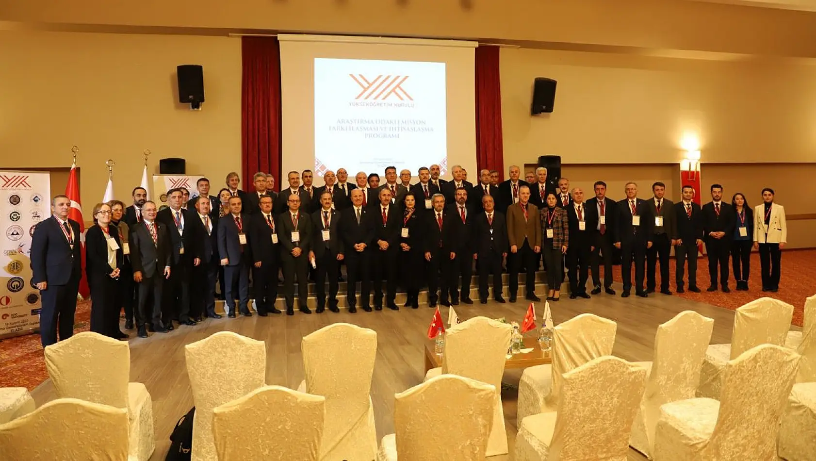YÖK Başkanı Prof. Dr. Erol Özvar'ın Katılımıyla 'Araştırma Üniversiteleri' Toplantısı Gerçekleştirildi