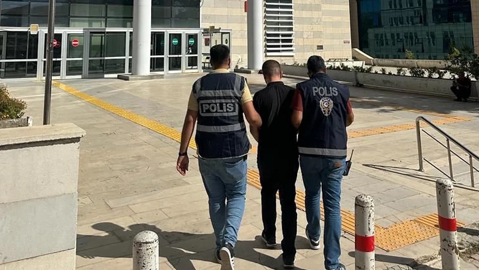10 Yıl Kesinleşmiş Hapis Cezası Bulunan Zanlı Elazığ'da Tutuklandı