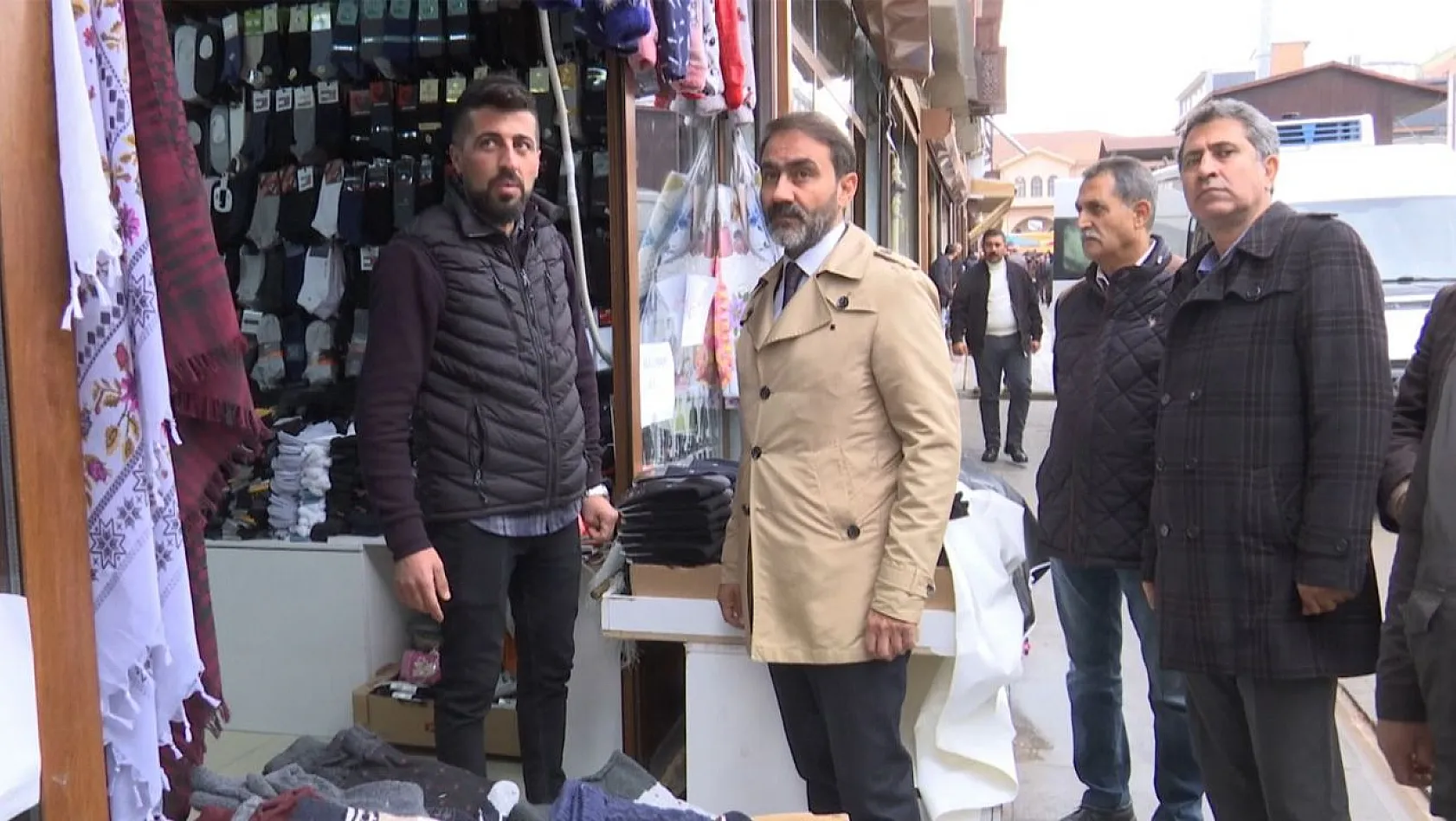 CHP Elazığ İl Başkanı Duran, Kapalı Çarşı'da esnafın sorunlarını dinledi