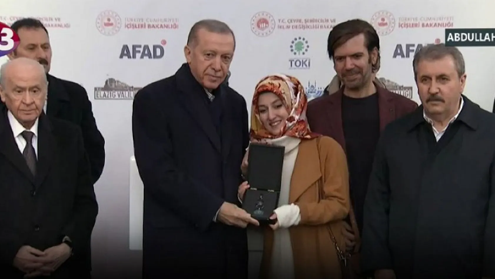 Cumhurbaşkanı Erdoğan Elazığ'da Temel Atma ve Anahtar Teslim Törenine Katıldı