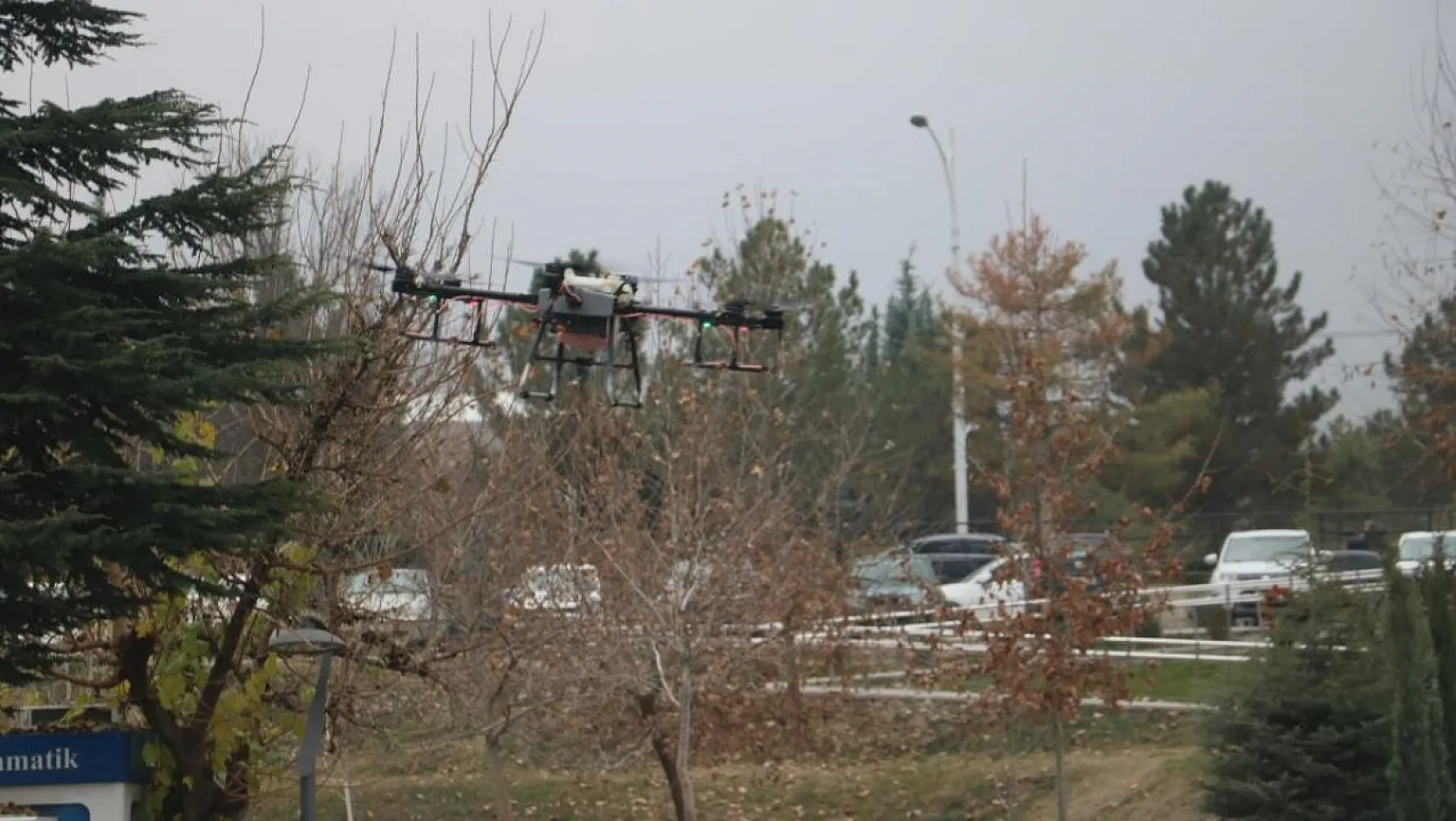Doğu Anadolu'da tarım alanlarının yüzde 70'i dronlarla ilaçlanıyor