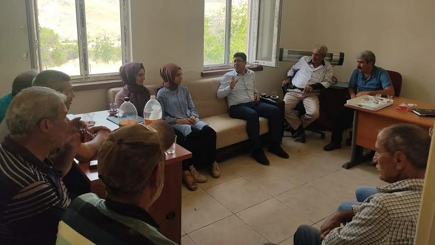 Elazığ'da çiftçilere yönelik bilgilendirme toplantısı