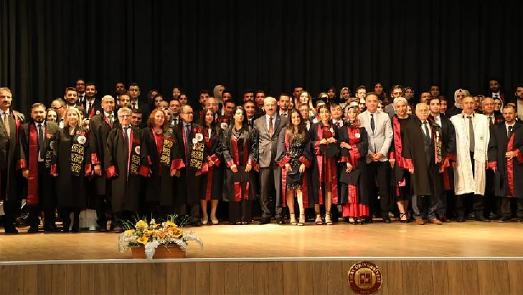 Fırat Üniversitesi 2021-2022 Eğitim-Öğretim Yılı Genel Mezuniyet Töreni Yapıldı