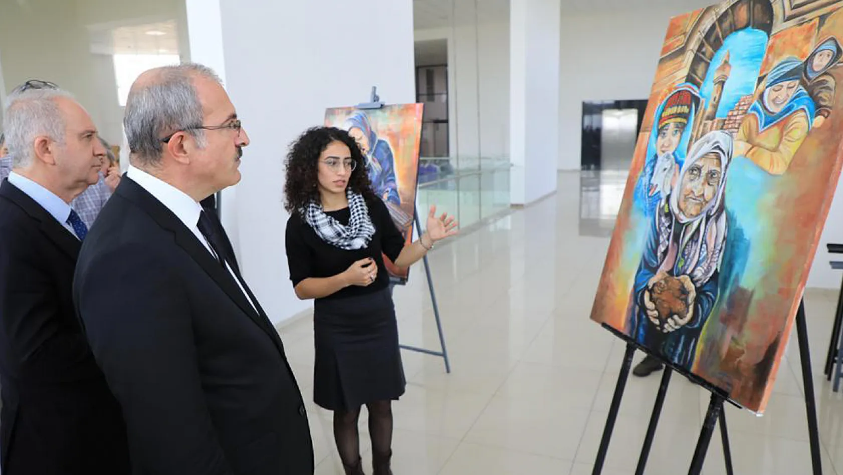 Fırat Üniversitesi'nde 'Filistin, Savaş, Barış' Temalı Resim Sergisi Açıldı