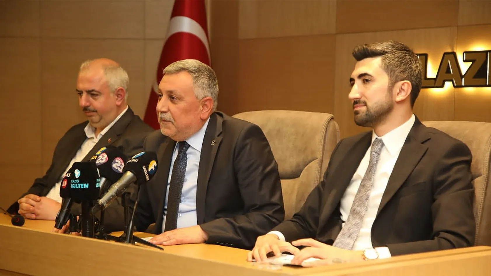 Hasan Murat Öz, Ak Parti Elazığ Milletvekilliği Adaylık Başvurusunda Bulundu