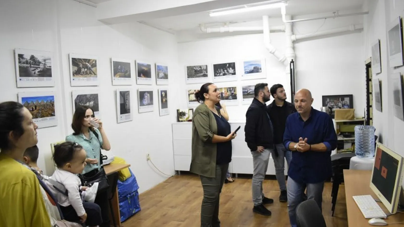 Kültürel değerler fotoğraf sergisi Kuzey Makedonya'da açıldı