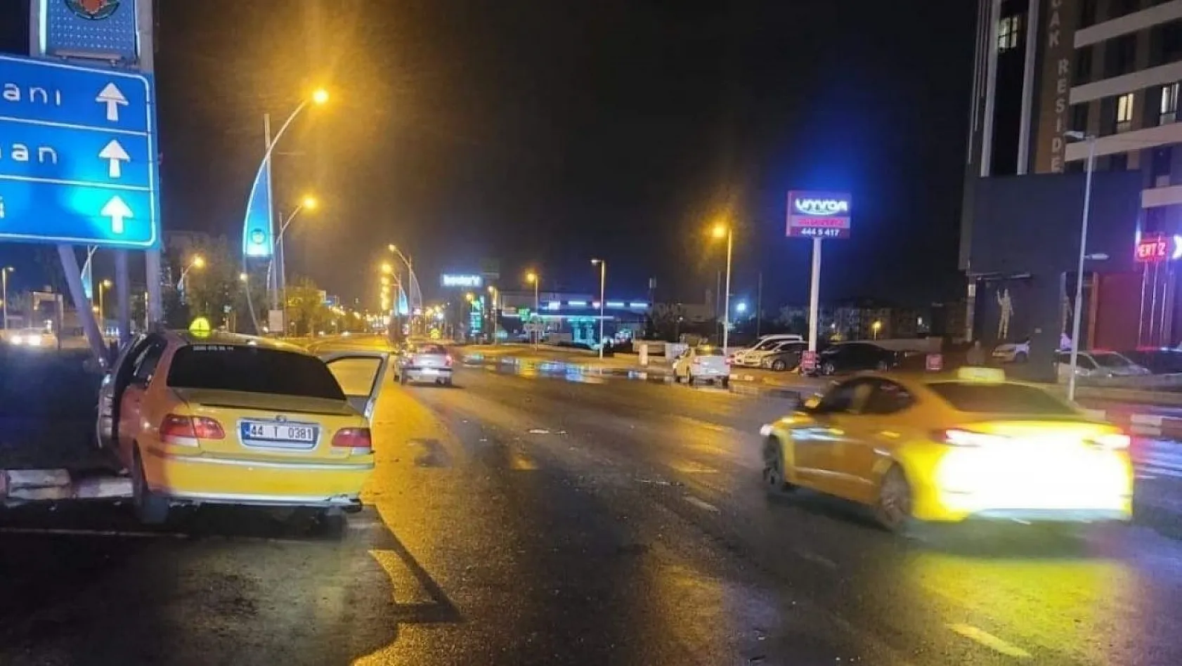 Malatya'da iki araç çarpıştı: 4 yaralı