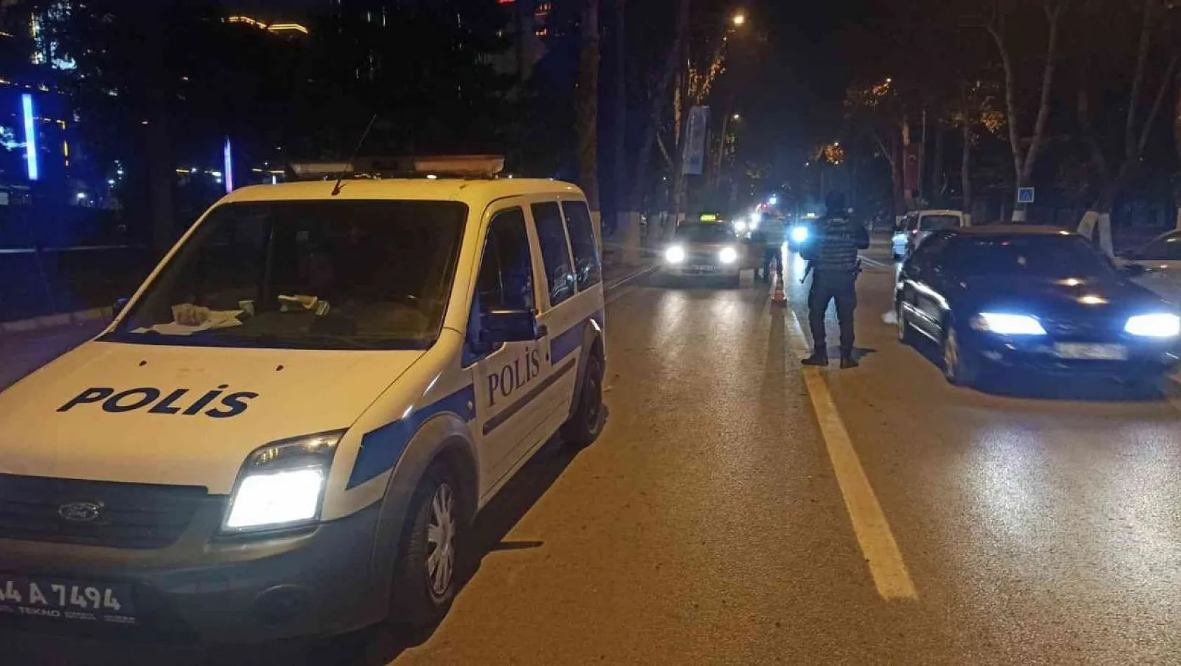 Malatya'da polis ekipleri yılbaşı denetiminde