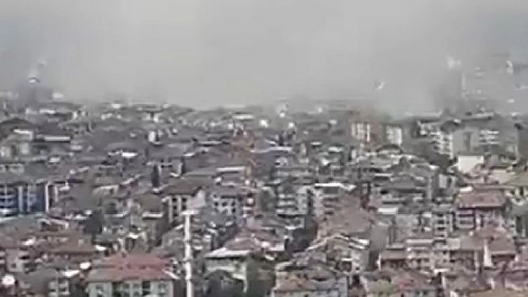 Malatya'daki 5.6 deprem şehri toz bulutuna çevirdi