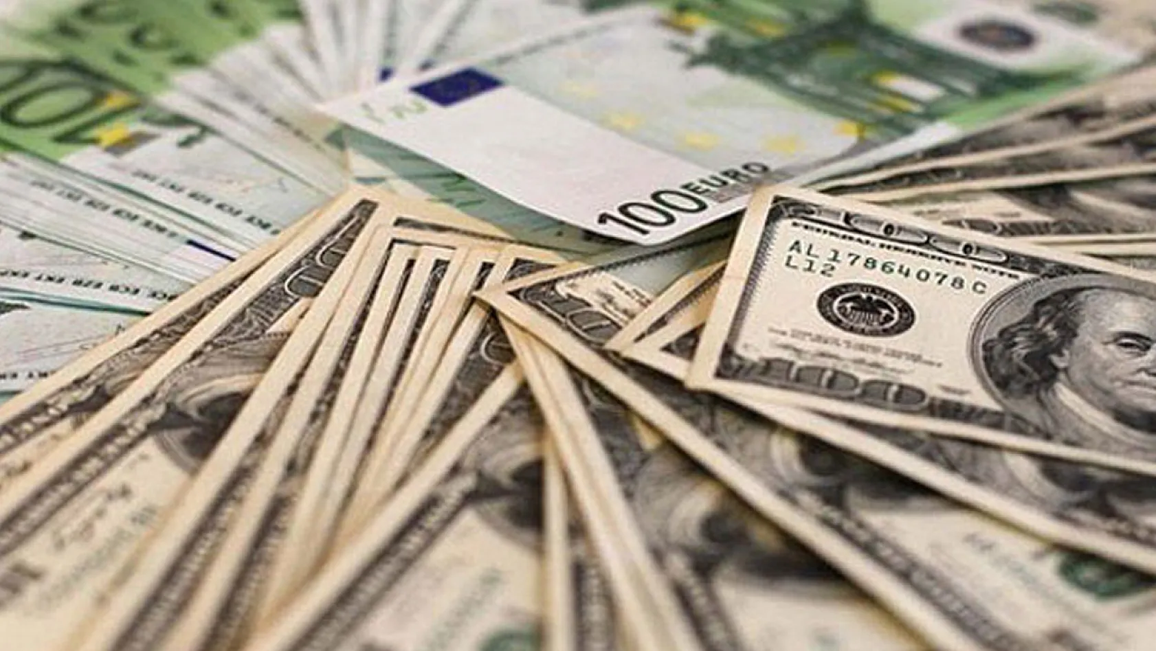 Merkez Bankası'nın Faiz Kararı Öncesi Dolar Ve Euroda Son Durum