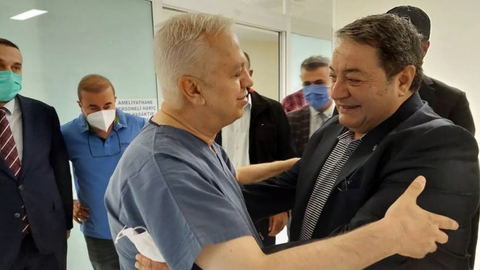 Milletvekili Fendoğlu'ndan Karaciğer Nakil Enstitüsü'ne övgüler