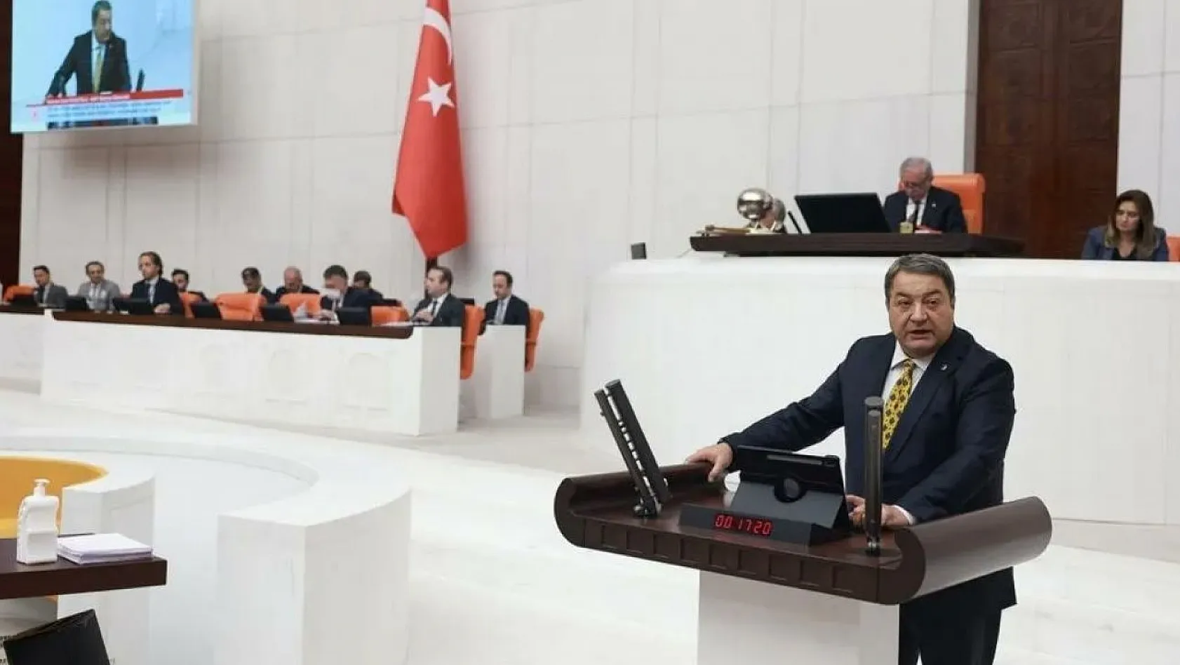 Milletvekili Fendoğlu, tütün üreticisinin sorunlarını gündeme getirdi