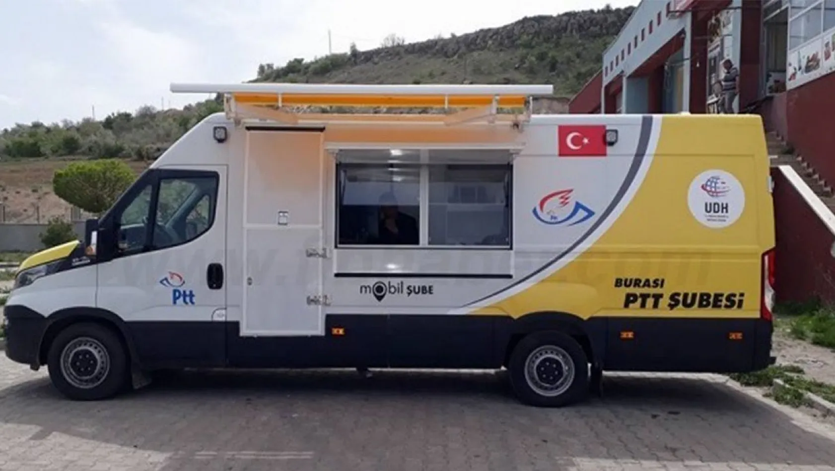 Mobilize PTT Aracı Elazığ'da 4 Mahalle'de Hizmete Başladı
