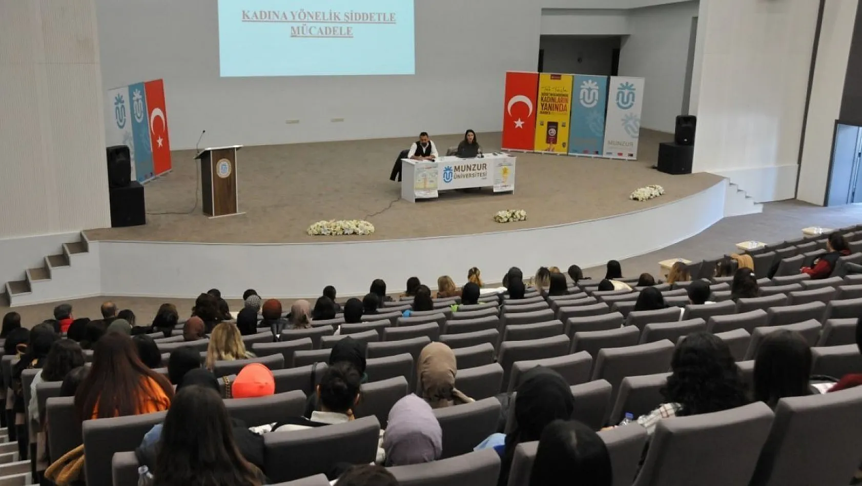 Munzur Üniversitesi'nden Kadın Yönelik Şiddetle Mücadele semineri