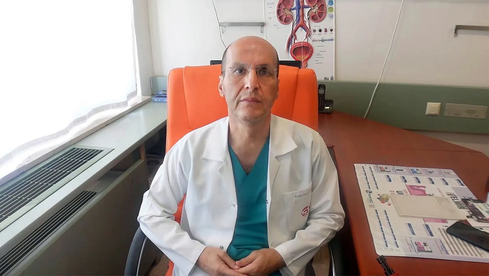 Prof. Dr. Orhan: '50-80 Yaş Grubu Arasında Her 10 Kişiden 9'u Prostata Bağlı Sıkıntı Yaşıyor'