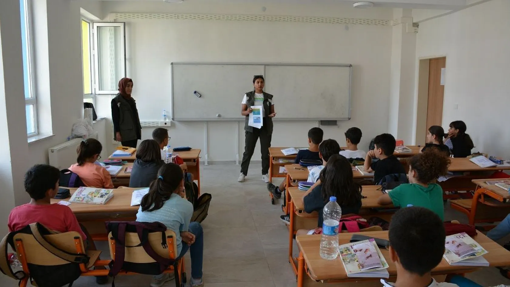 Tunceli'de öğrencilere yaban hayatı eğitimi