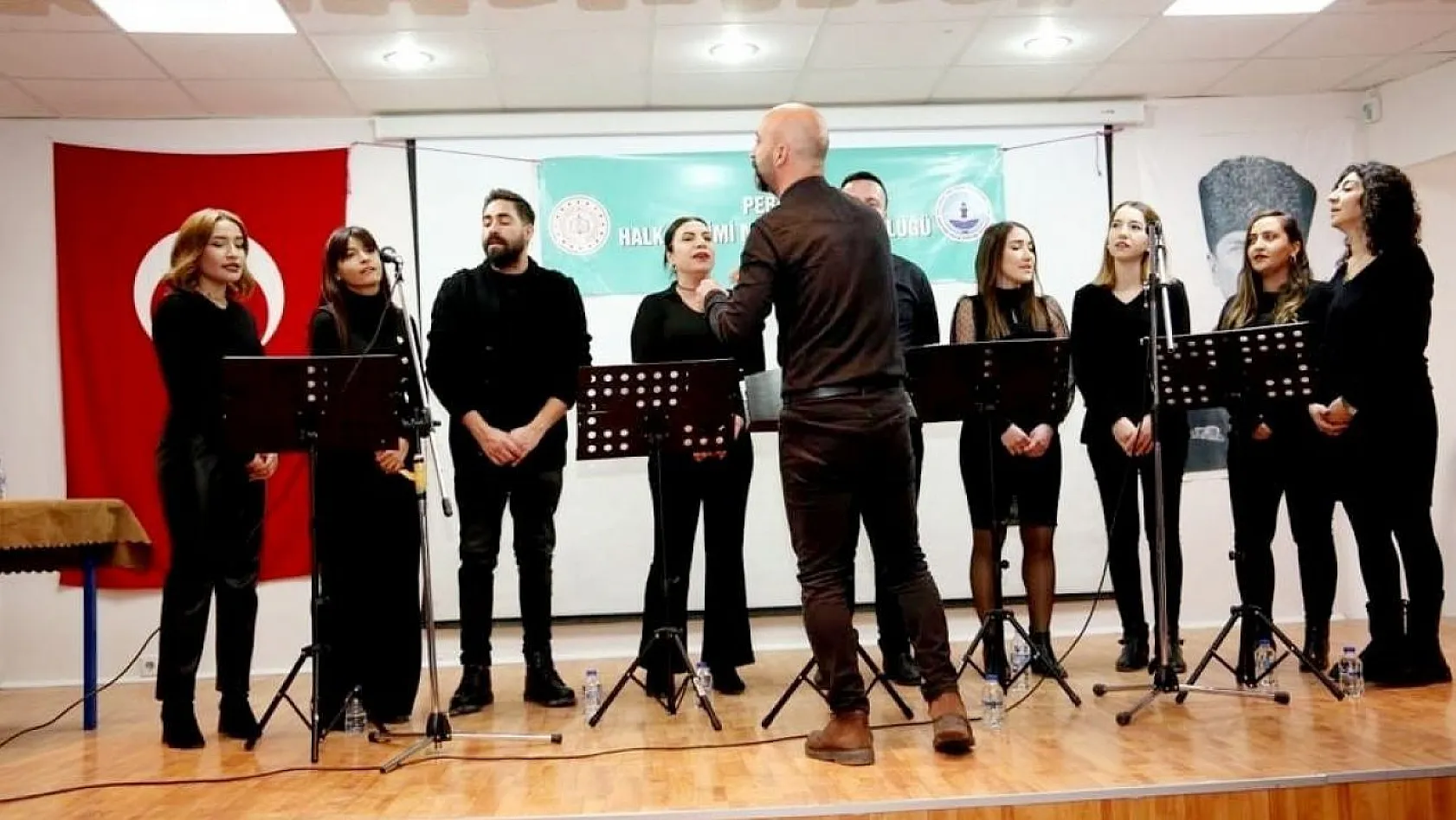 Tunceli'de şarkılar bizi söyler, biz de şarkı söyleriz konseri
